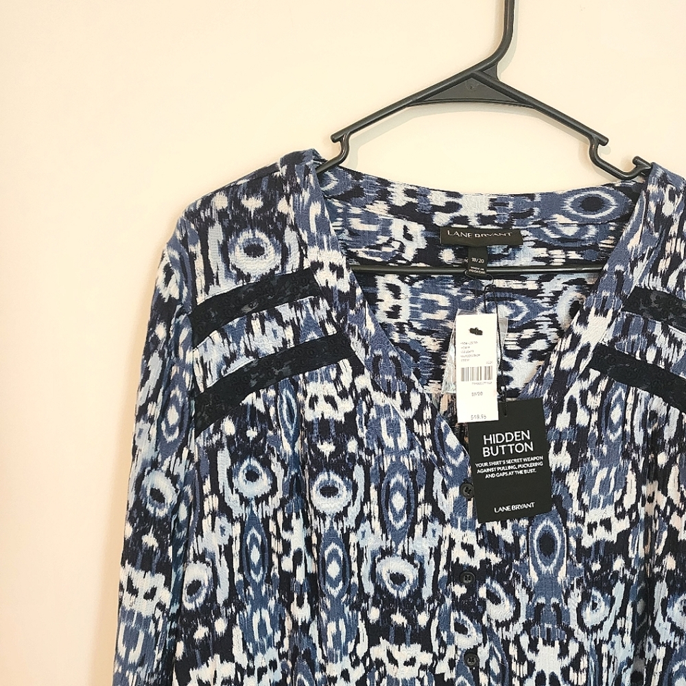Plus Size Top - Picture 5 of 16